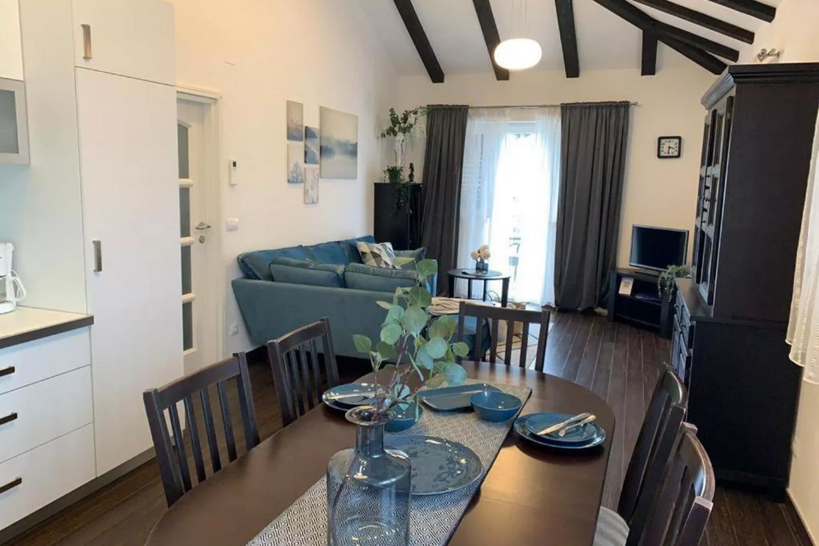 4B Apartments - One Bedroom Apartment with Terrace A3  (335974001)-Dining room