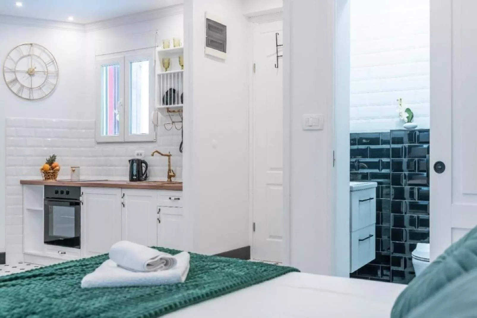 Apartment Art Split Center  - Deluxe Studio Apartment A1-Bedroom
