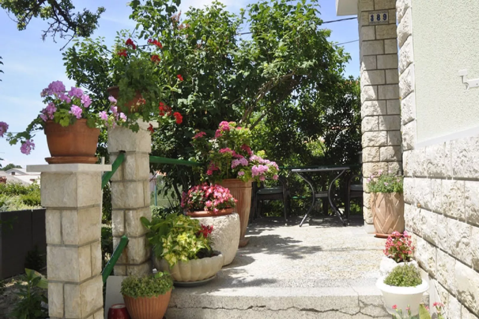 Apartments Profaca - Two Bedroom Apartment with Terrace A1-Gärten Sommer