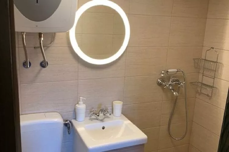 Holiday Home Anka - One Bedroom Holiday Home with Terrace-Salle de bain