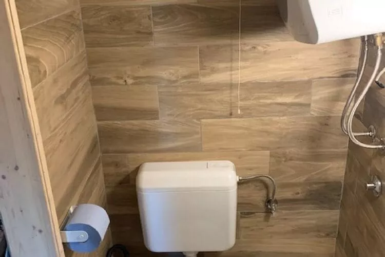 Holiday Home Jela - Two Bedroom Holiday Home with Terrace-Salle de bain