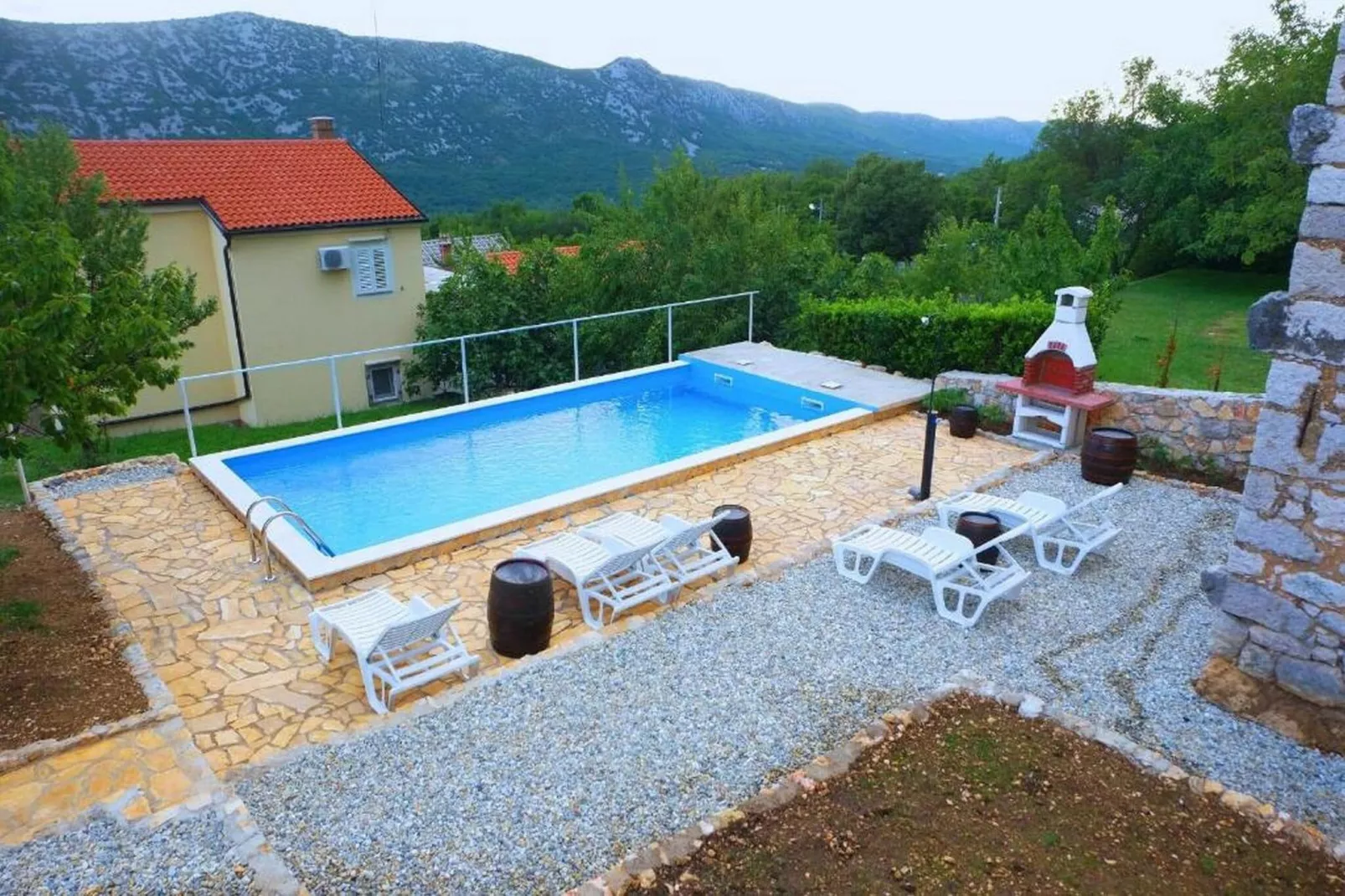 Holiday Home Katarina - Three Bedroom Holiday Home with Terrace and Swimming Pool-Schwimmbad