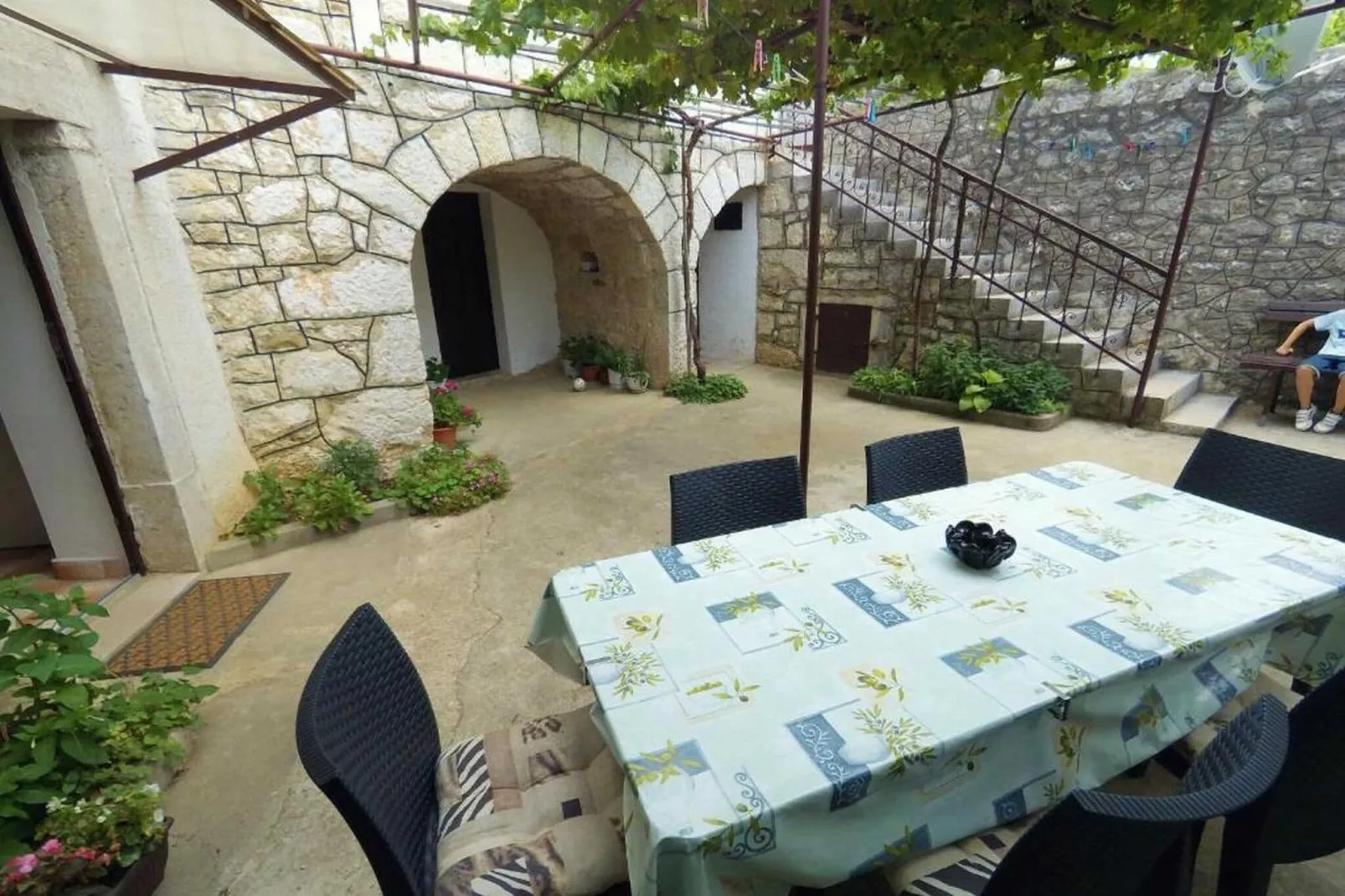 Holiday Home Katarina - Three Bedroom Holiday Home with Terrace and Swimming Pool-Terrasse