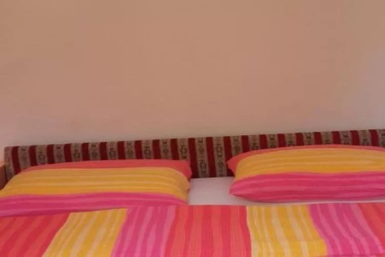 Apartments Smilje i Maslina - One Bedroom Apartment with Terrace (SIM 2)-Bedroom