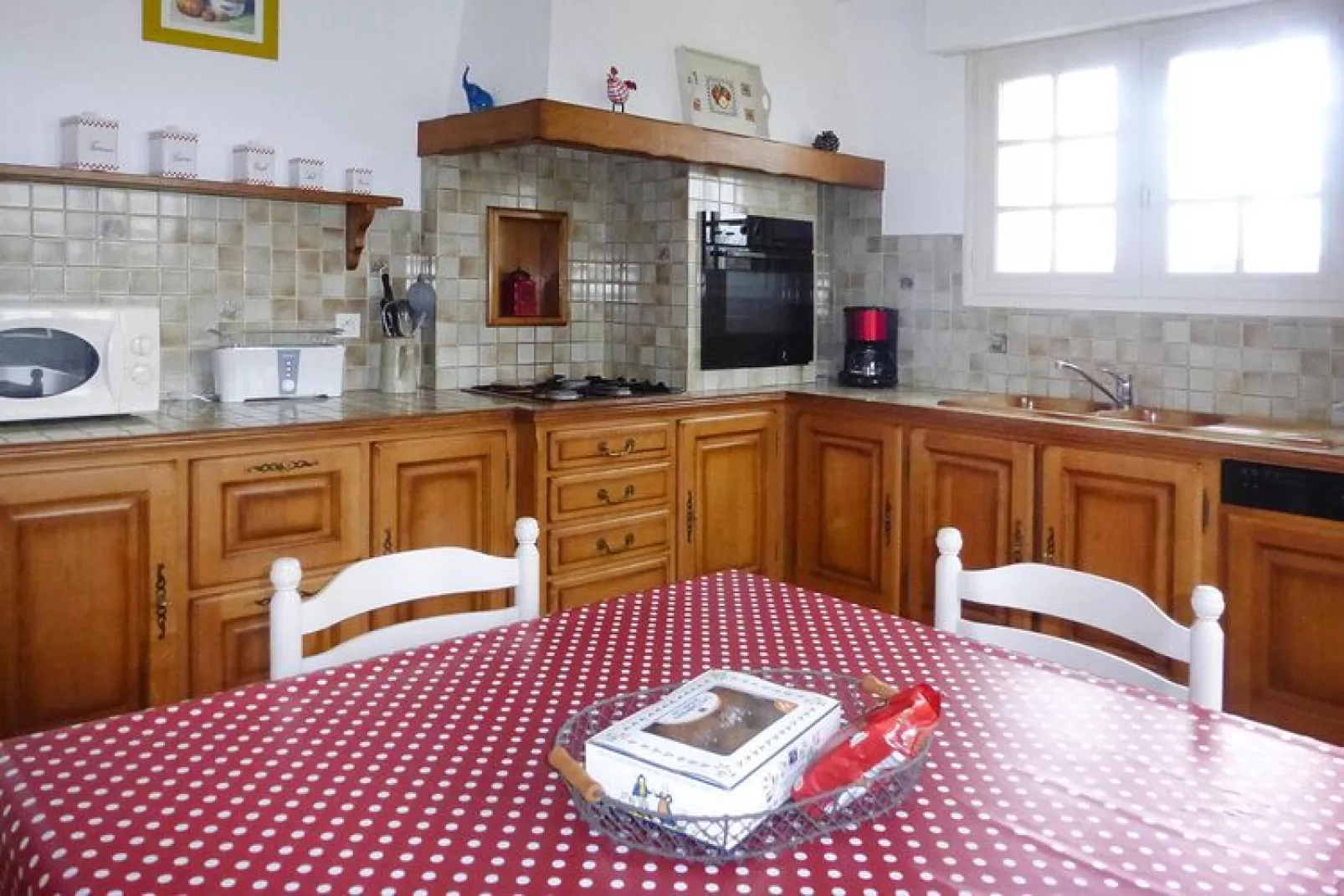 Holiday home Port Blanc-Penvénan-Kitchen
