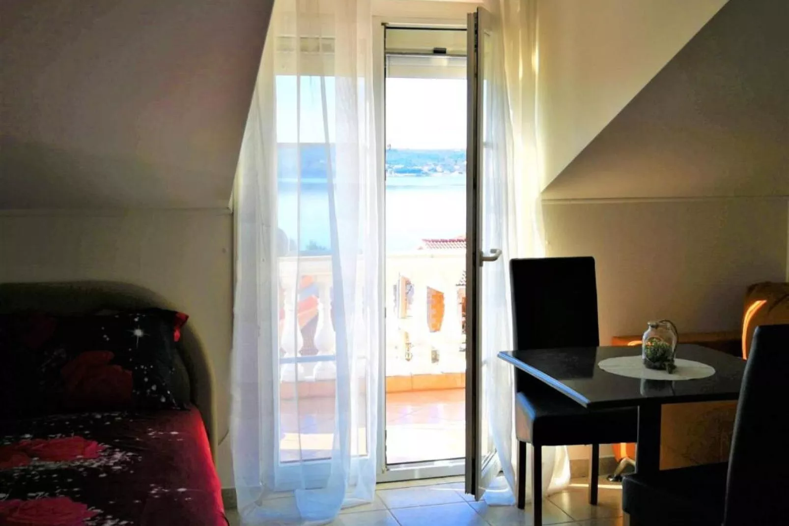 Apartments Milic - Studio Apartment with Sea View 4-Bedroom