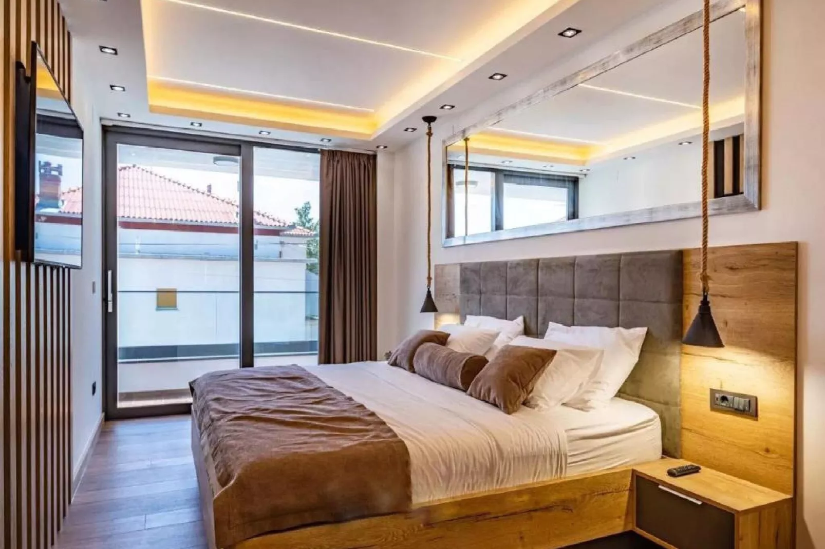 Villa Alpha & Omega - Four Bedroom Villa with Swimming Pool (Omega)-Bedroom