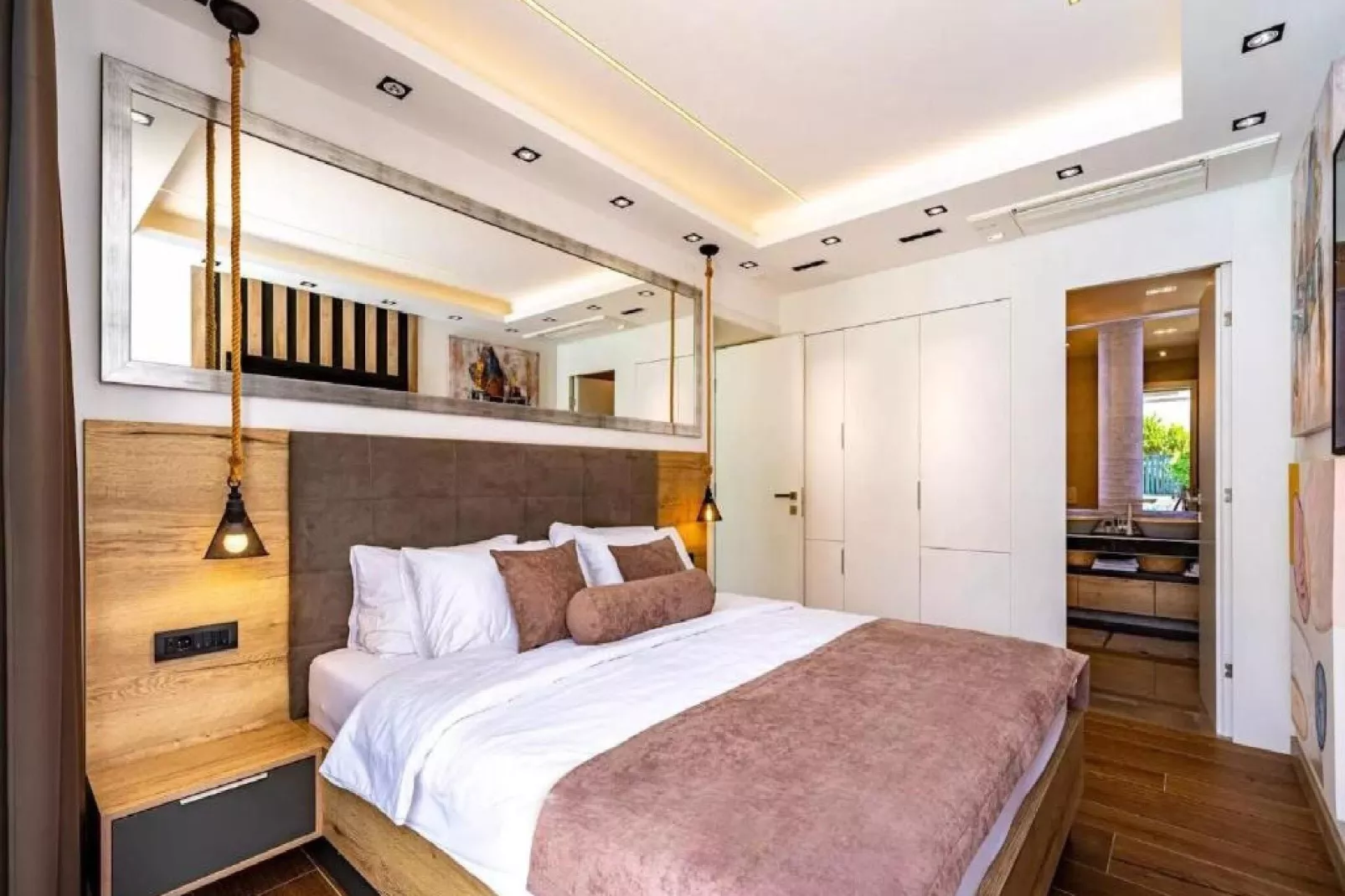 Villa Alpha & Omega - Four Bedroom Villa with Swimming Pool (Omega)-Bedroom