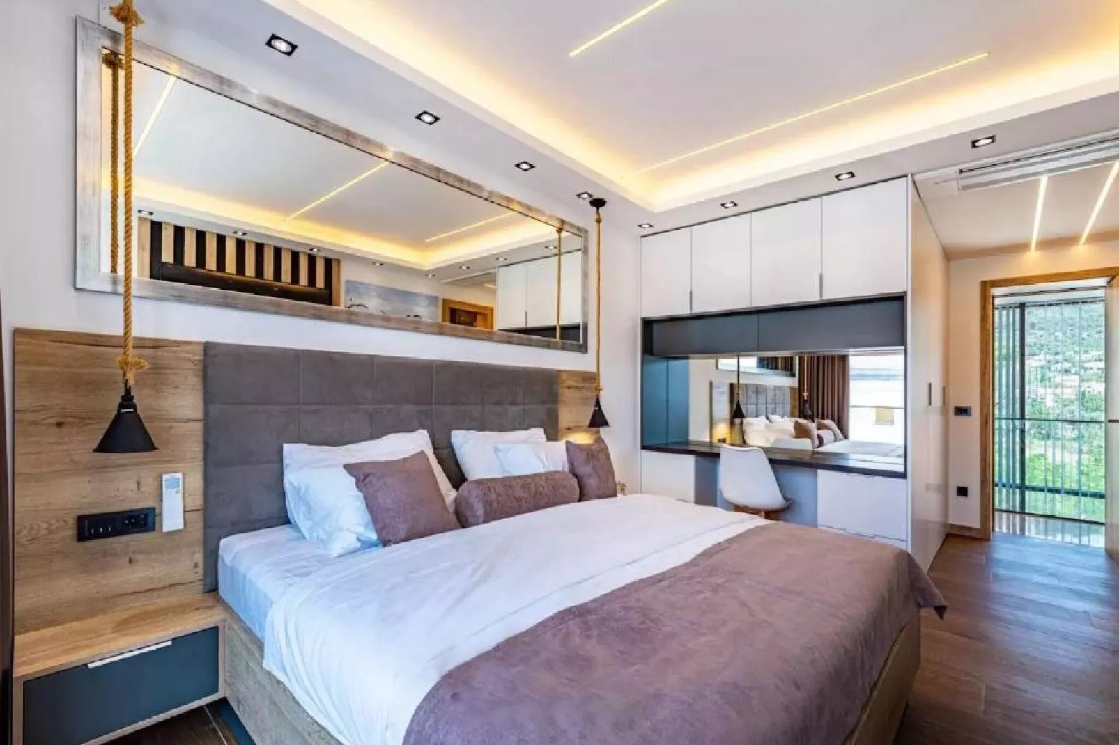 Villa Alpha & Omega - Four Bedroom Villa with Swimming Pool (Omega)-Bedroom