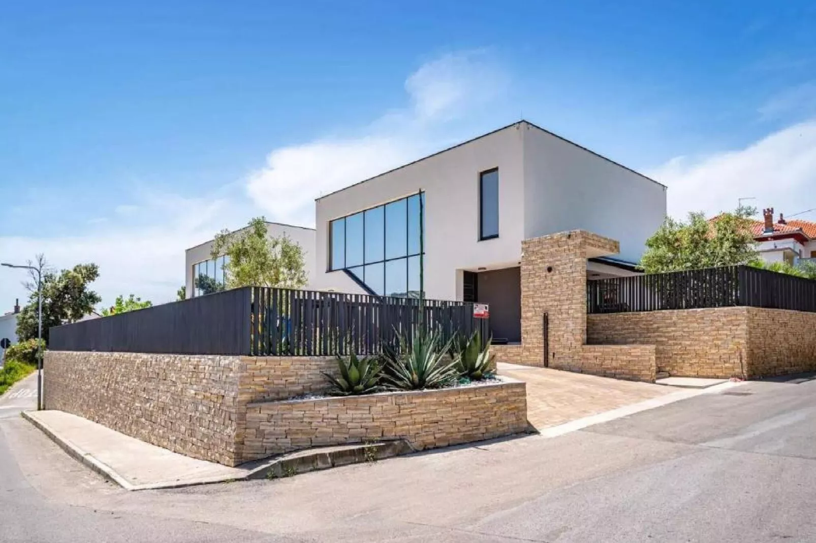 Villa Alpha & Omega - Four Bedroom Villa with Swimming Pool (Omega)-Outdoor