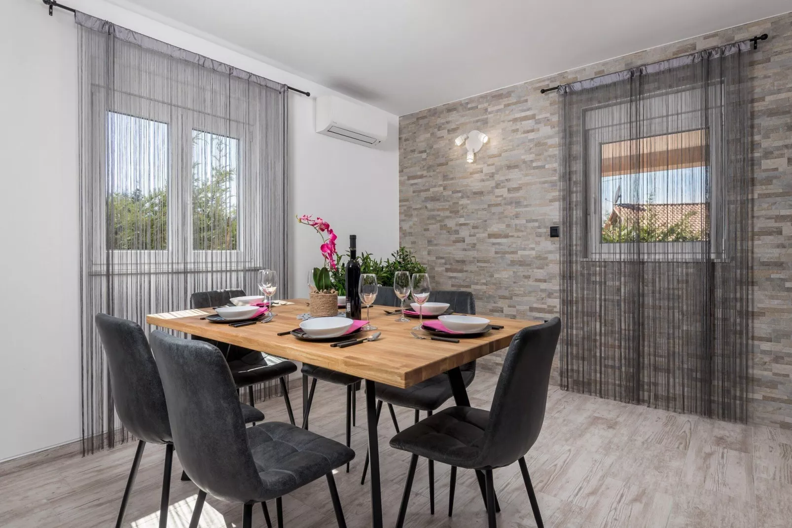 Villa Lemily - Five Bedroom Villa with Swimming Pool-Kitchen