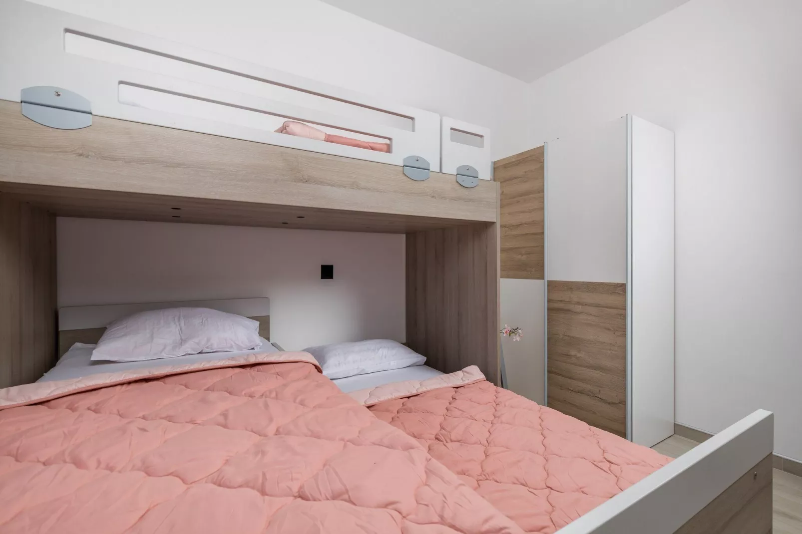 Villa Lemily - Five Bedroom Villa with Swimming Pool-Bedroom