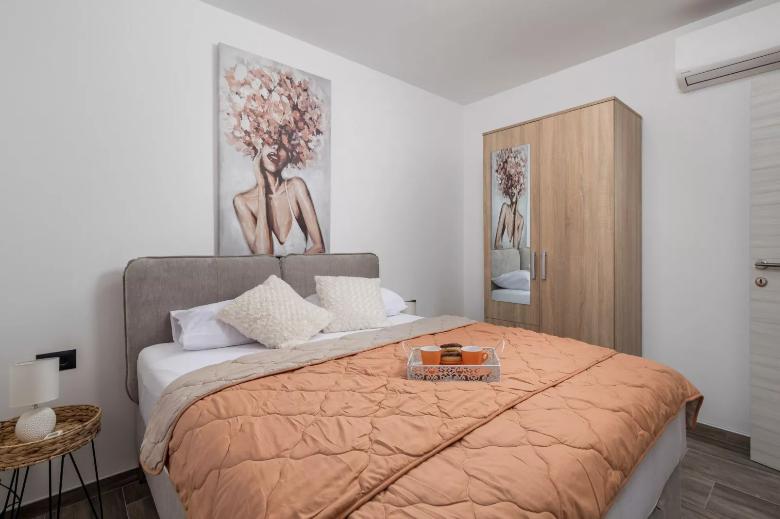 Villa Lemily - Five Bedroom Villa with Swimming Pool-Bedroom