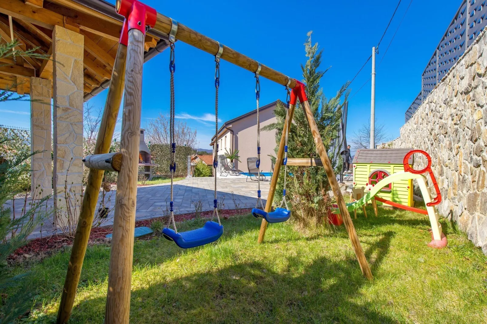 Villa Lemily - Five Bedroom Villa with Swimming Pool-Outdoor