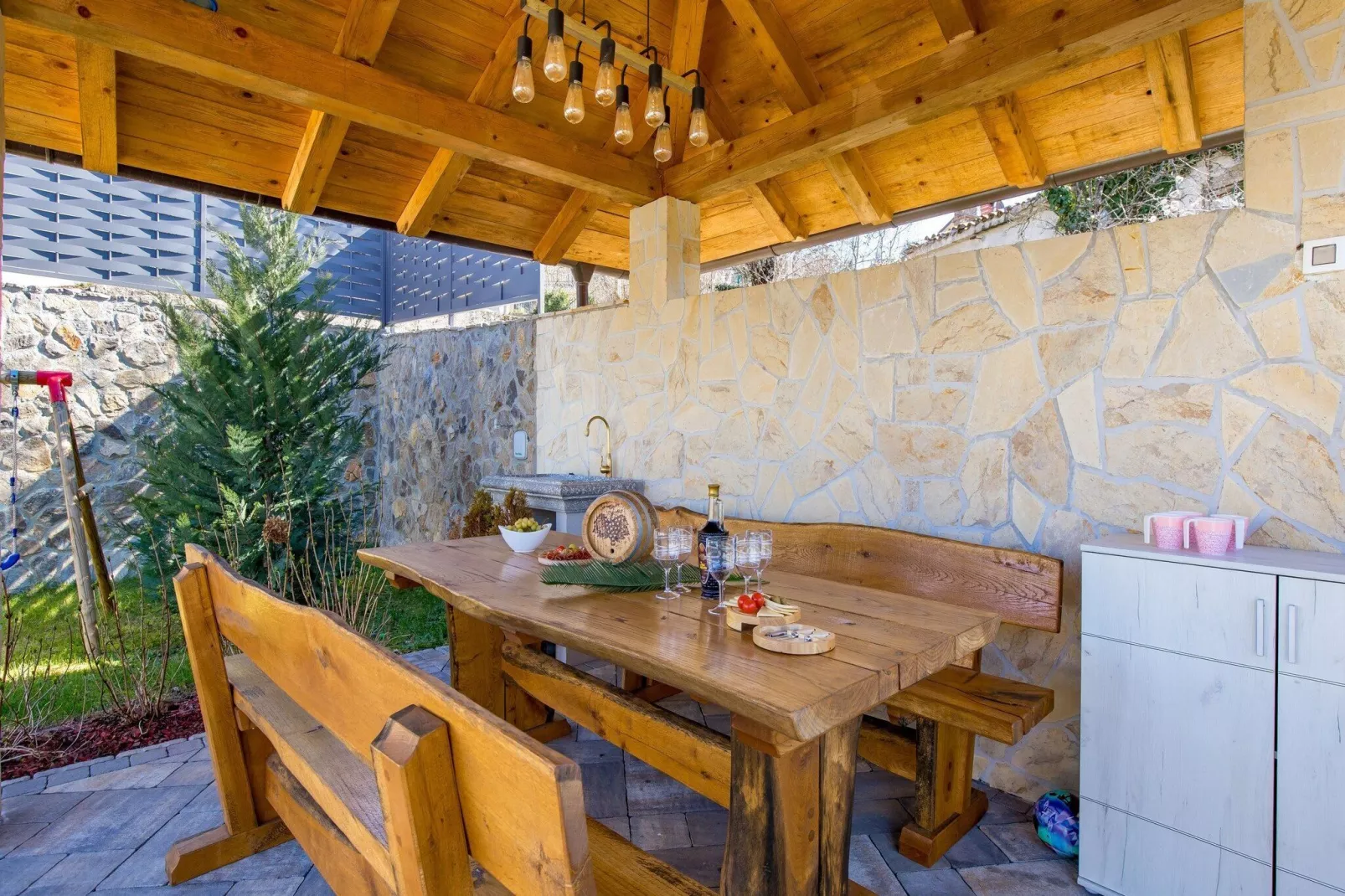 Villa Lemily - Five Bedroom Villa with Swimming Pool-Outdoor
