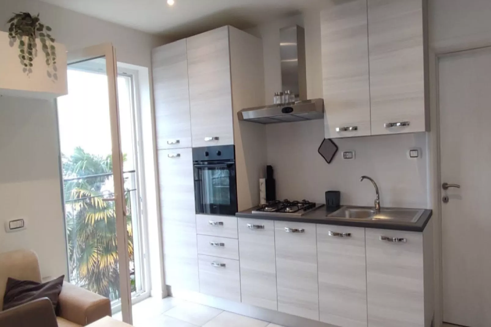 Apartment Baricevic - One Bedroom Apartment with Balcony-Küche