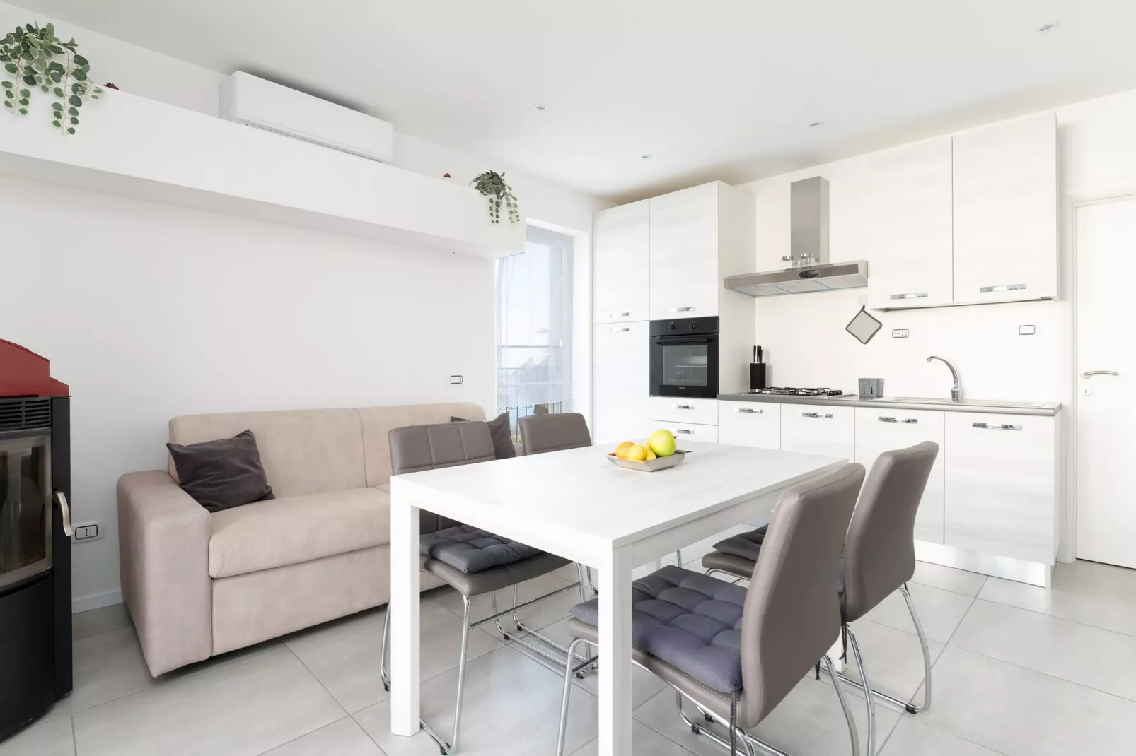 Apartment Baricevic - One Bedroom Apartment with Balcony-Küche