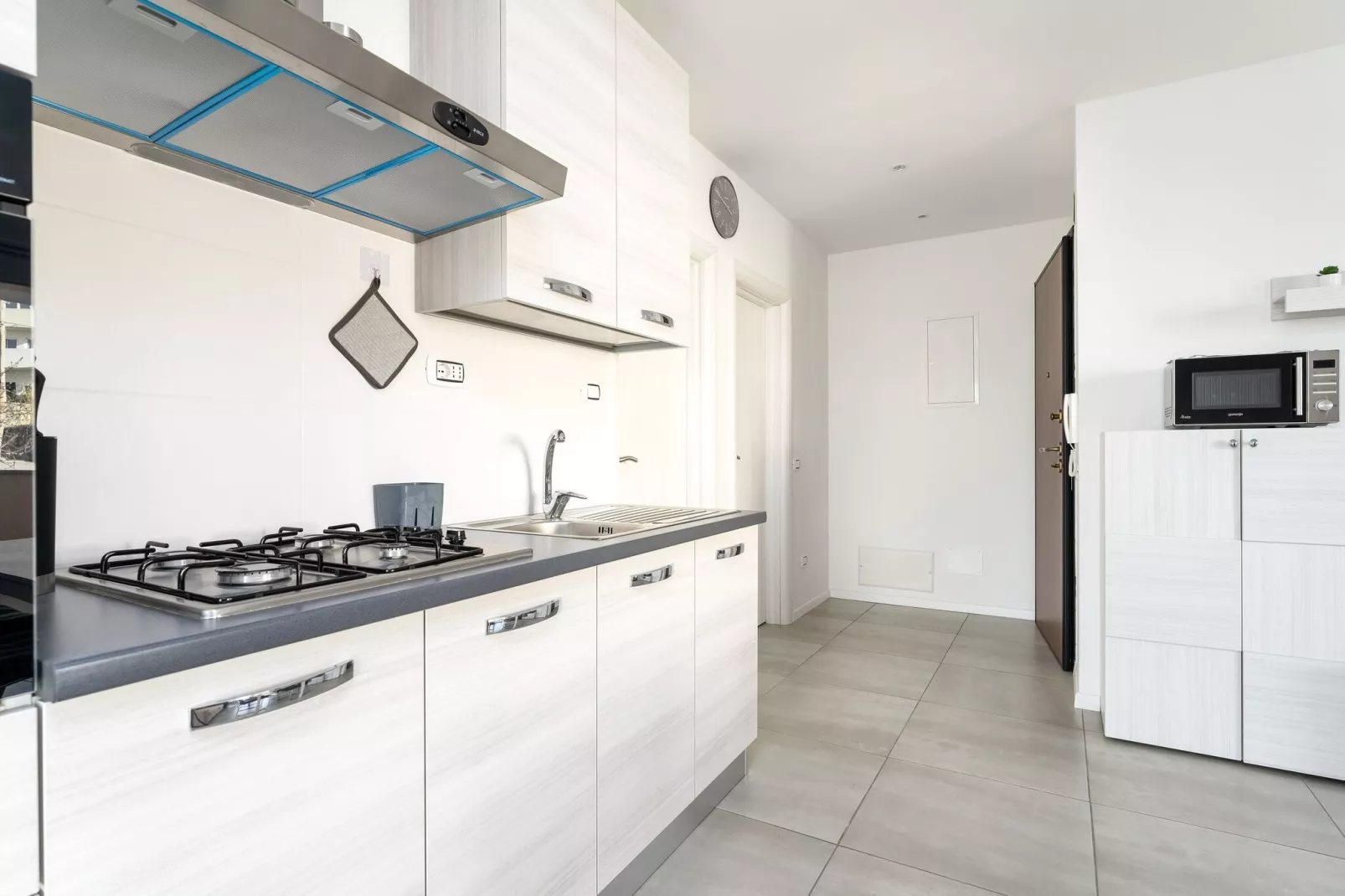 Apartment Baricevic - One Bedroom Apartment with Balcony-Küche