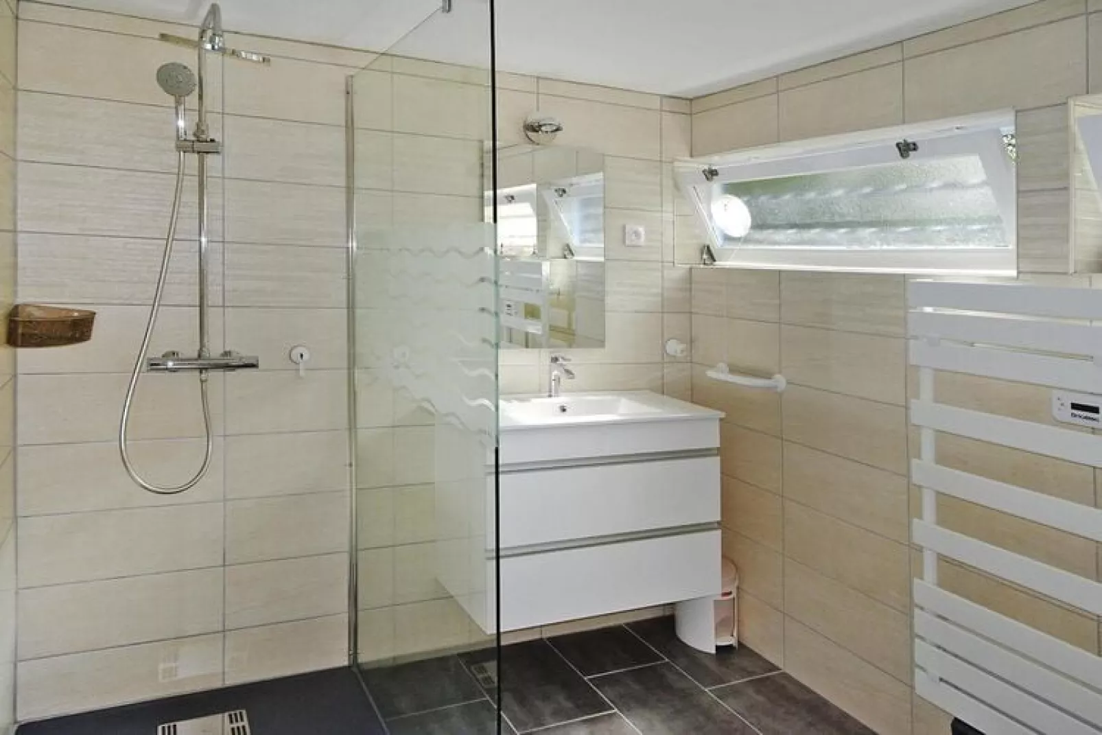 Holiday home Plourivo-Salle de bain