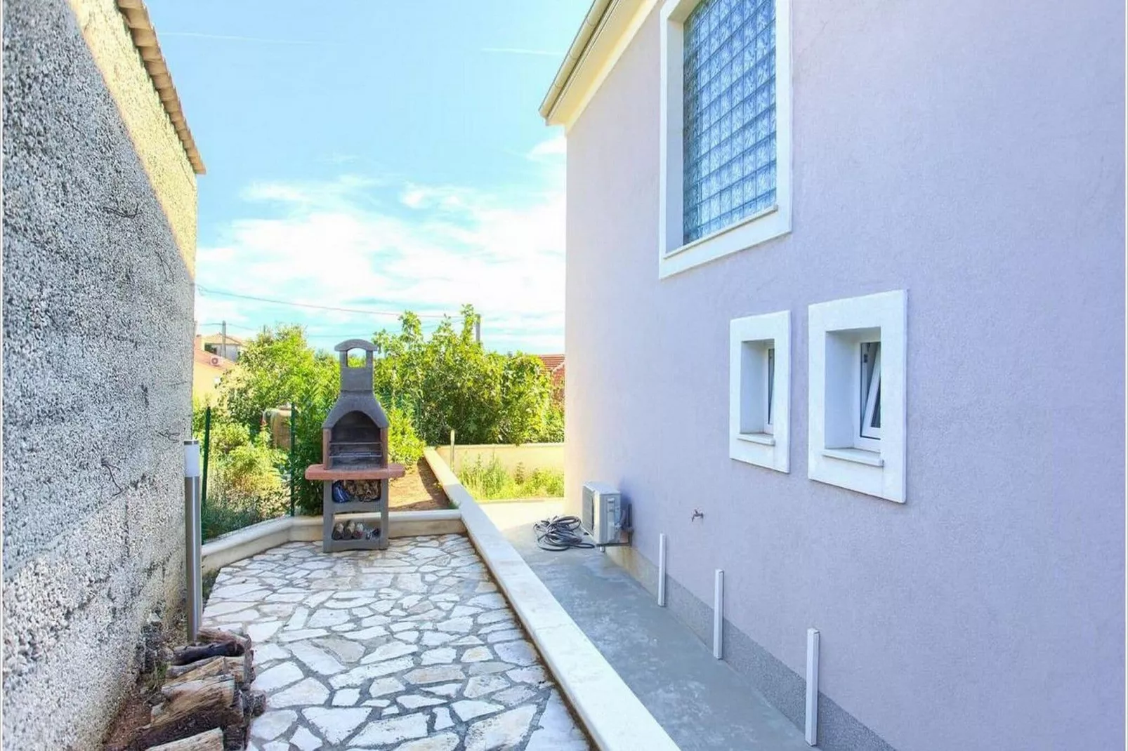Villa Isabella - Four Bedroom Villa with Swimming Pool-Outdoor