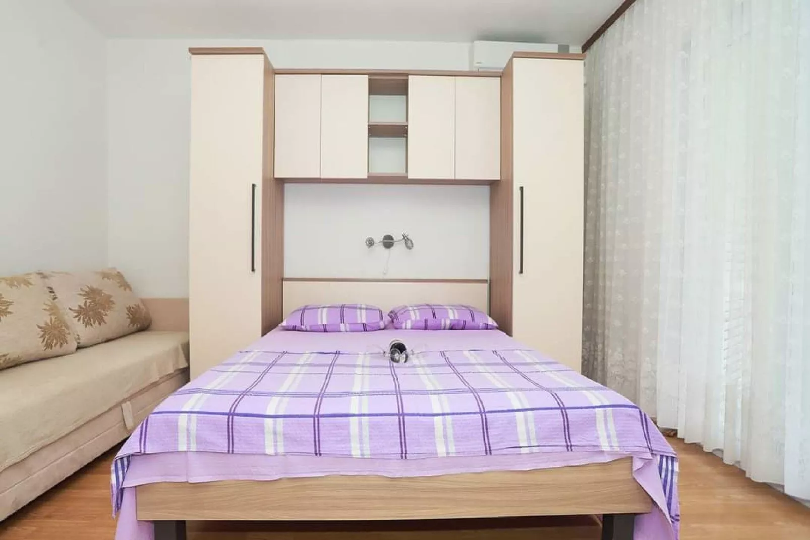 Apartments Pezo - Two Bedroom Apartment with Balcony (Mira 4)-Chambre