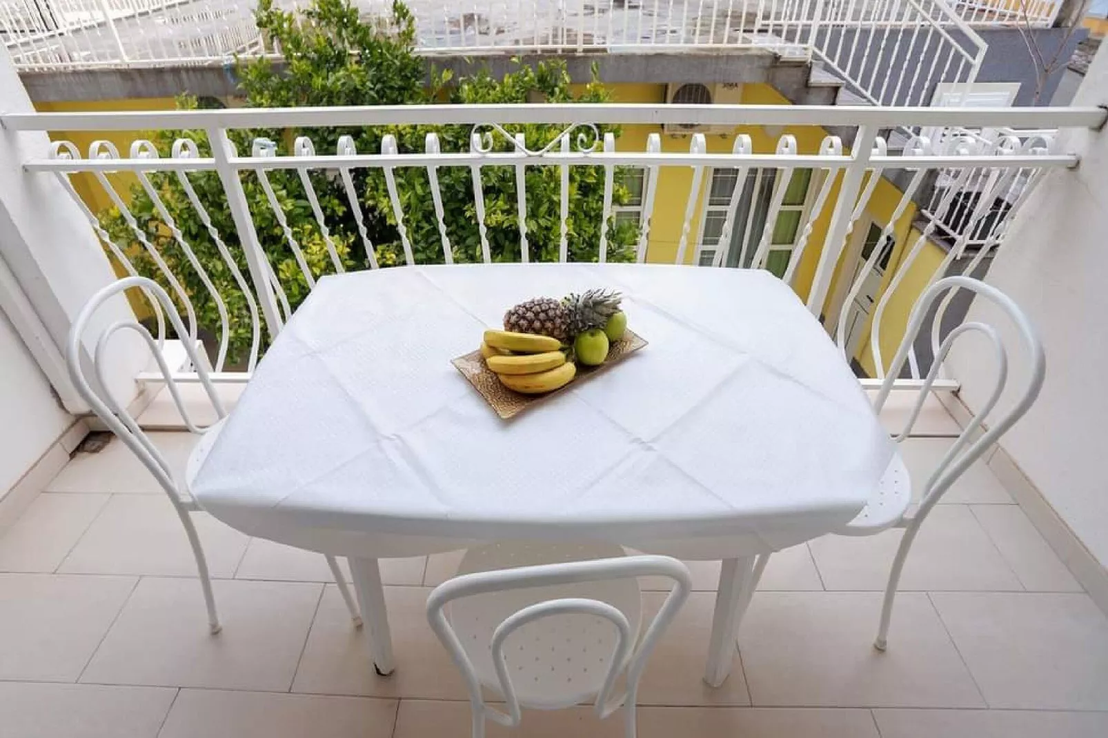 Apartments Pezo - Two Bedroom Apartment with Balcony (Mira 4)-Balcon-terrasse