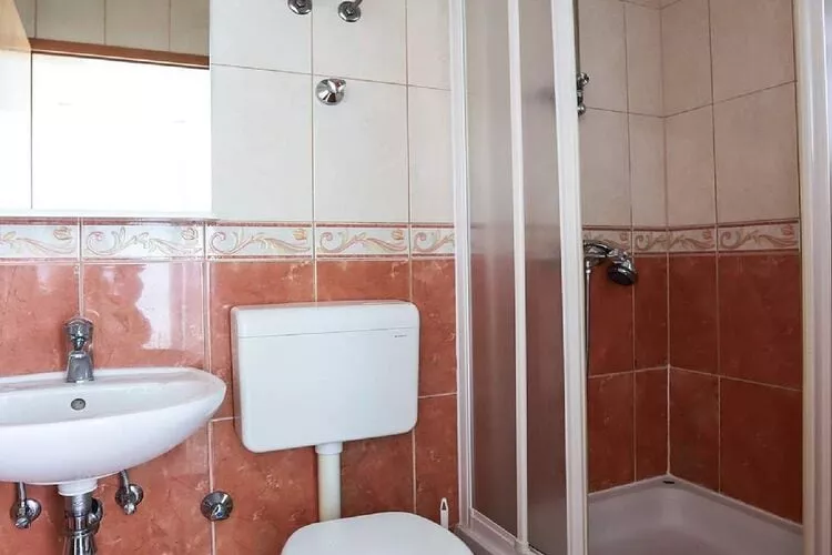 Apartments Pezo - Superior Studio with Balcony and Sea View (Mira 5)-Badezimmer