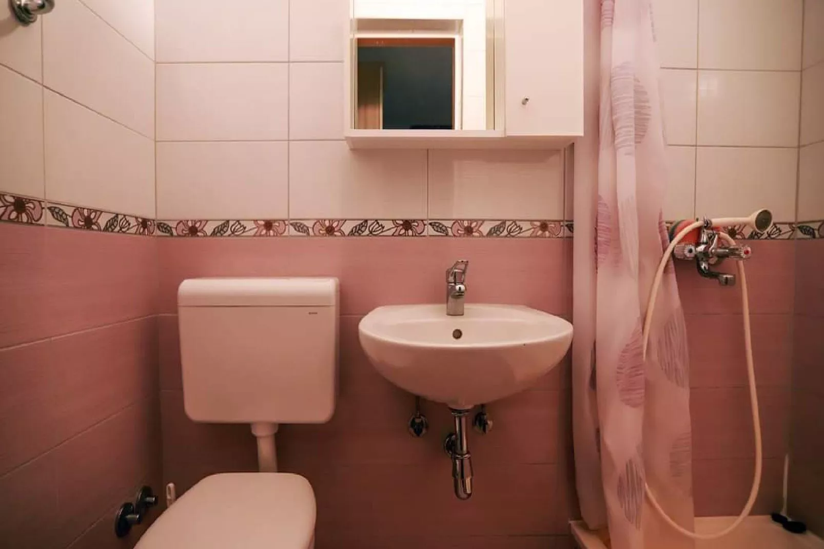 Apartments Pezo - Studio with Balcony and Sea View (Mira 6)-Bathroom