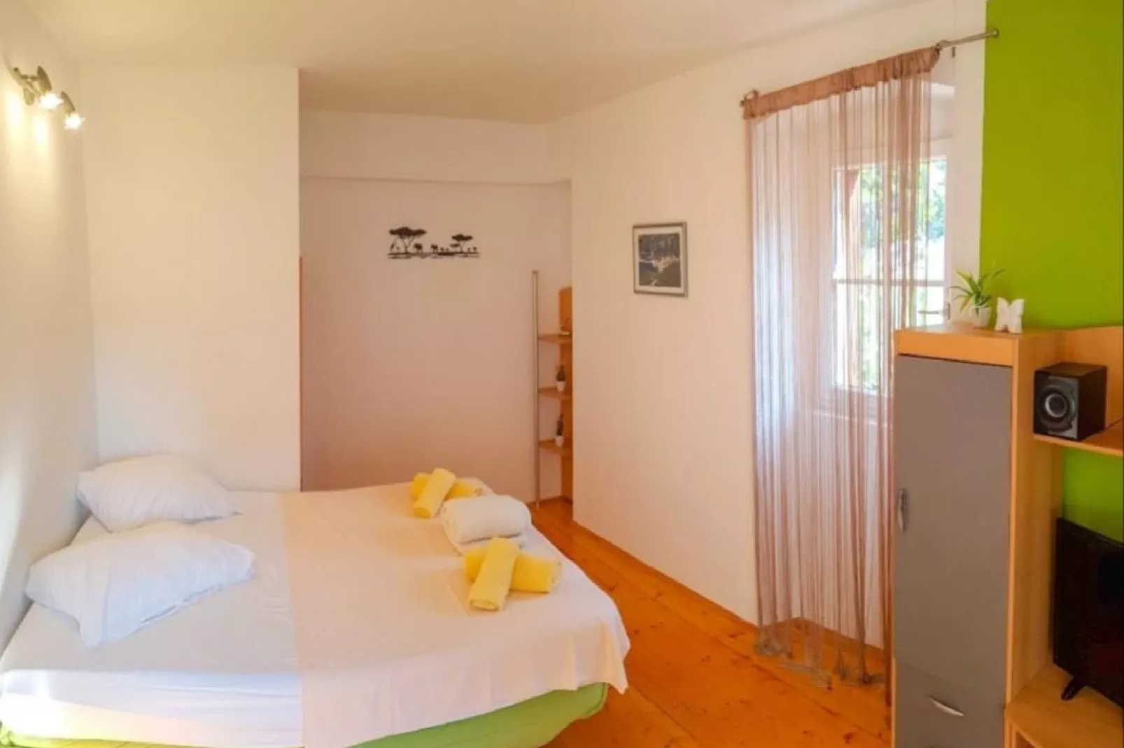 Apartments Vela Stiniva - Two Bedroom Apartment with Terrace and Sea View - A1 (67633)-Bedroom