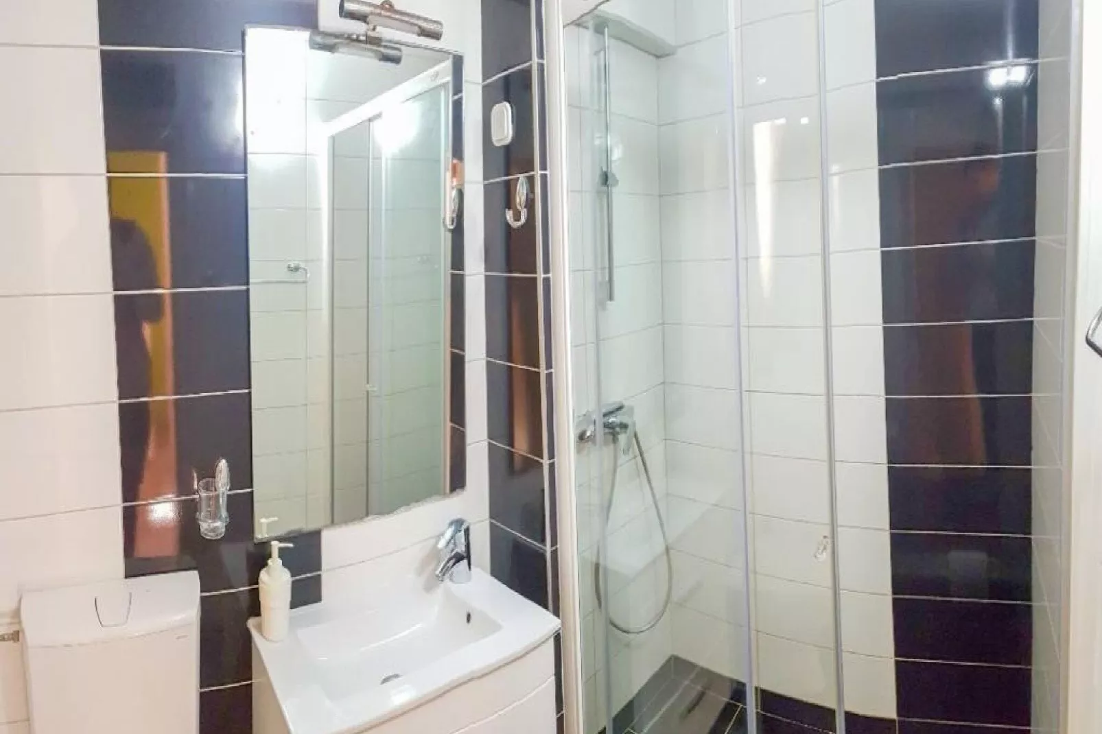 Apartments Vela Stiniva - Two Bedroom Apartment with Terrace and Sea View - A1 (67633)-Bathroom