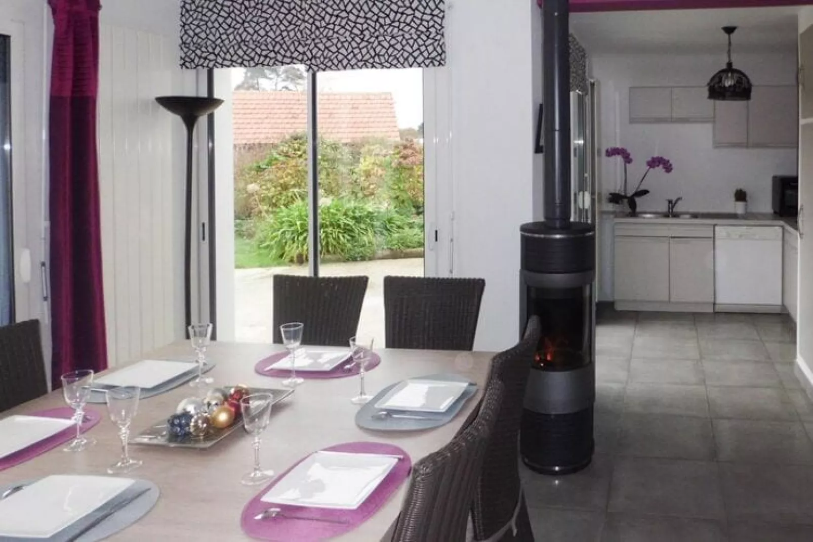 Holiday home, Perros-Guirec-6 pers., n°15-Living room
