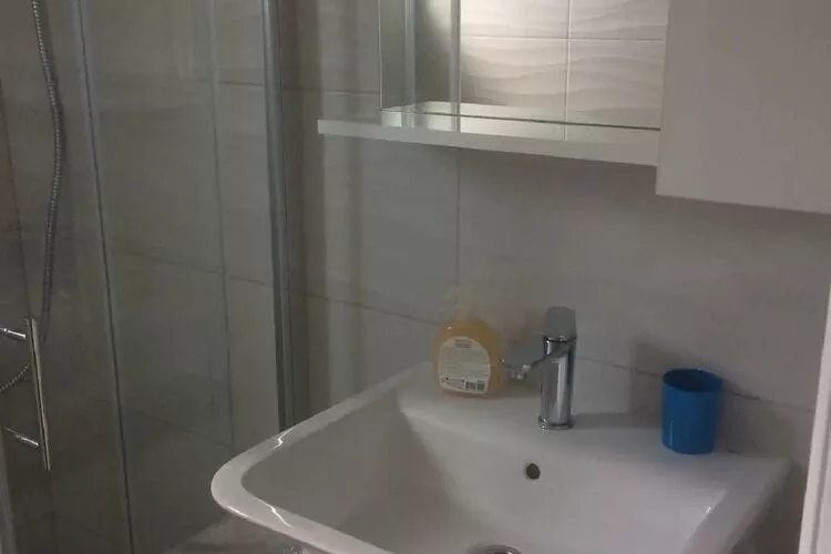 Apartments Paula - Luxury One Bedroom Apartment with Terrace A2-Bathroom