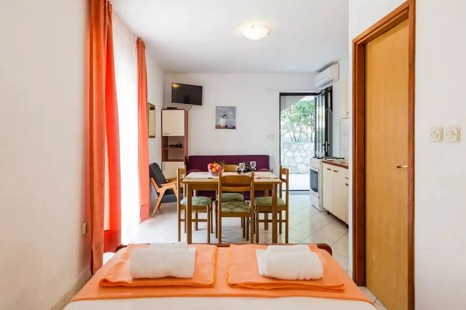 Apartments Villa Pelegrin - Studio Apartment with Sea View (Apartment C)-Living room