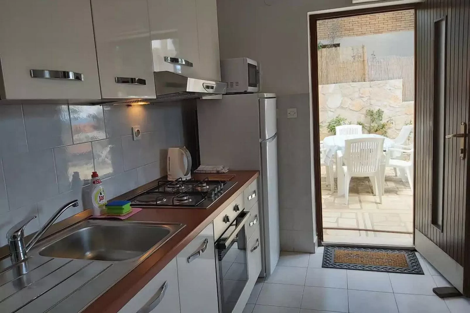 Apartments Villa Pelegrin - Two Bedroom Apartment with Garden View (Apartment A)-Kitchen