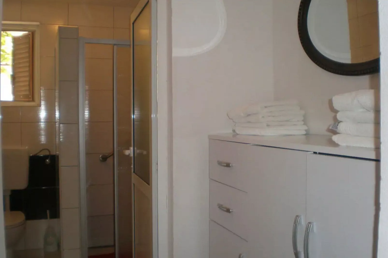 Apartments Villa Pelegrin - Two Bedroom Apartment with Garden View (Apartment A)-Bathroom