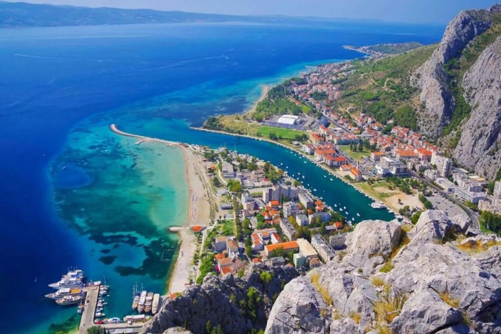 Apartment Stipic Omis - Three Bedroom Apartment with Terrace-Ambiance