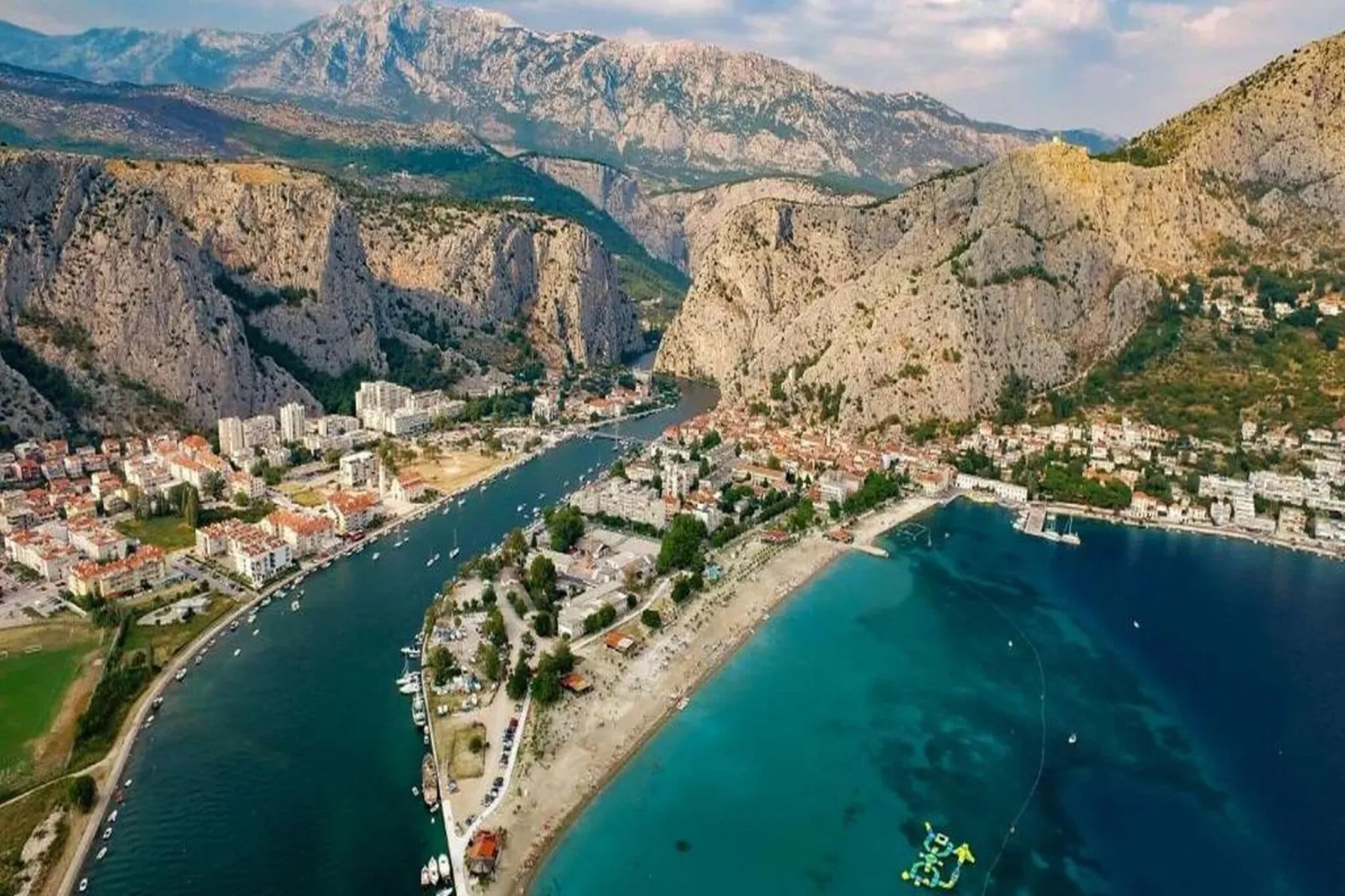 Apartment Stipic Omis - Three Bedroom Apartment with Terrace-Ambiance