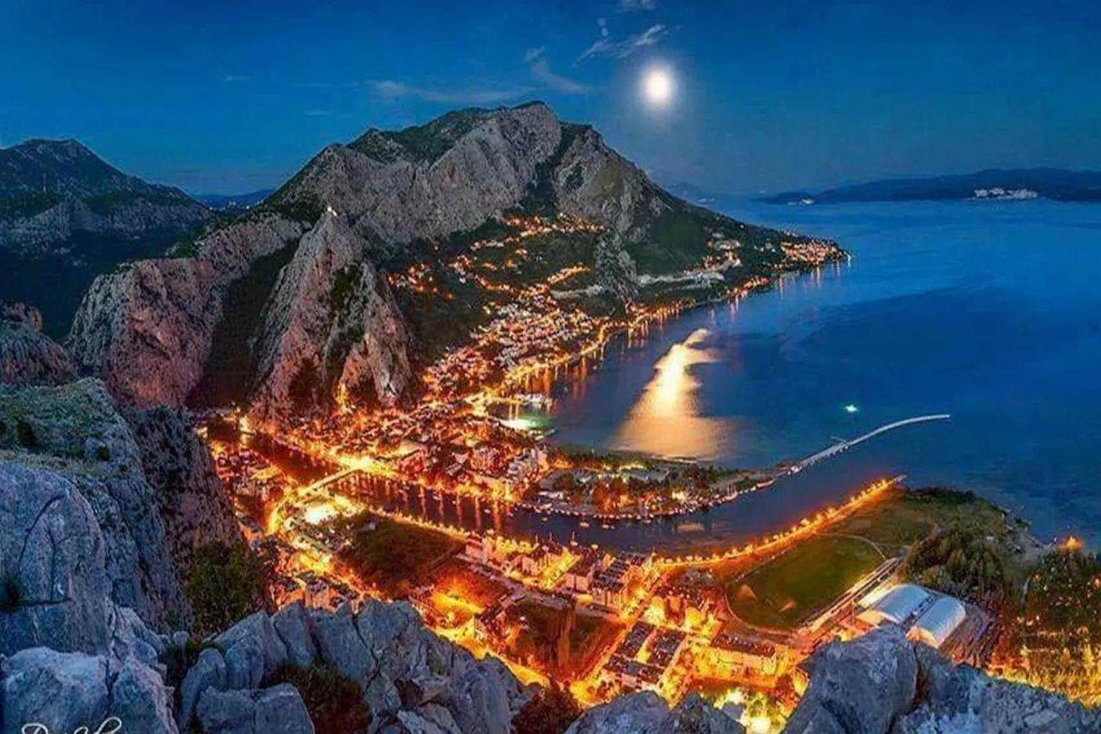 Apartment Stipic Omis - Three Bedroom Apartment with Terrace-Ambiance