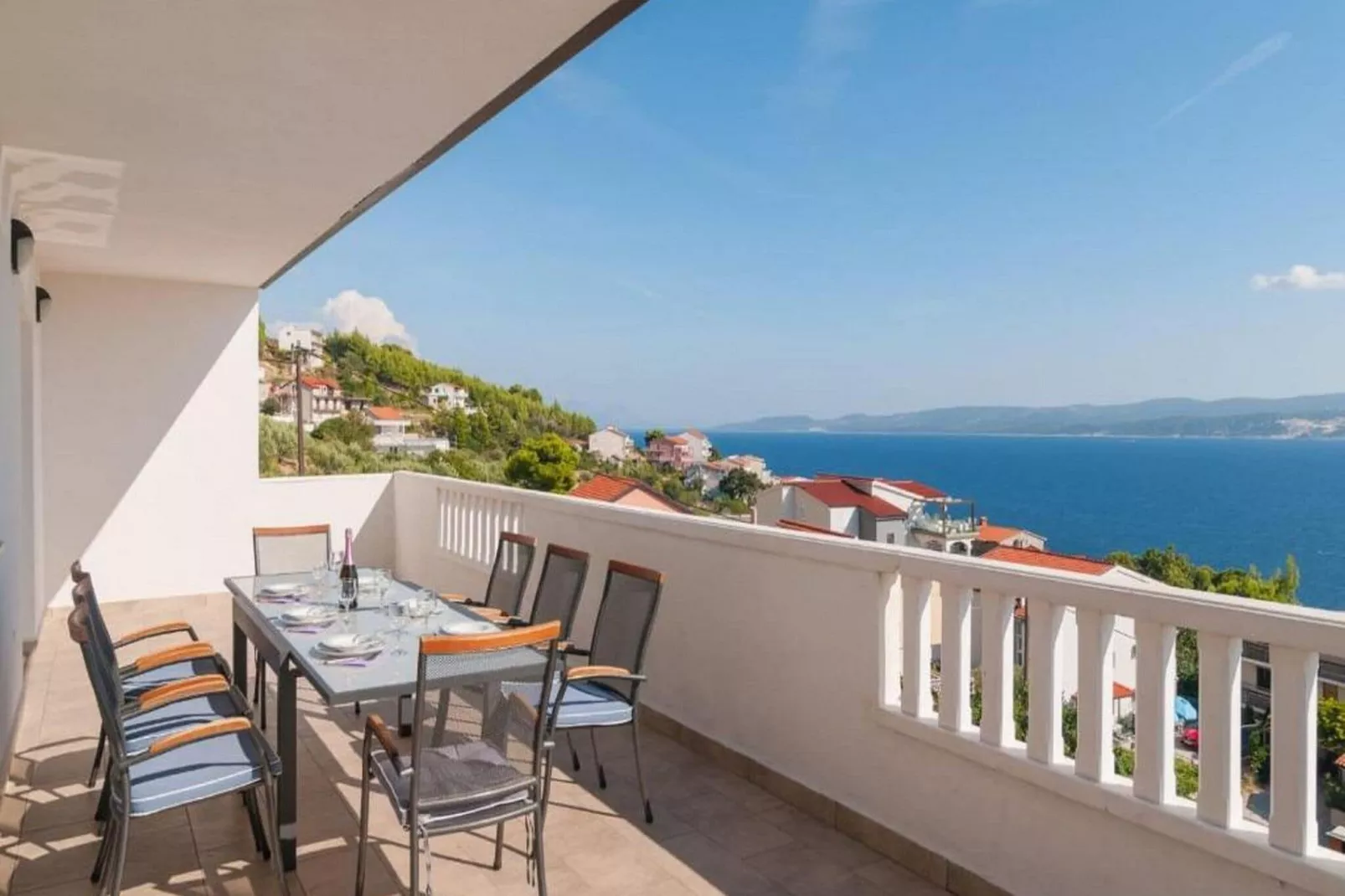 Apartment Stipic Omis - Three Bedroom Apartment with Terrace-Terrasse