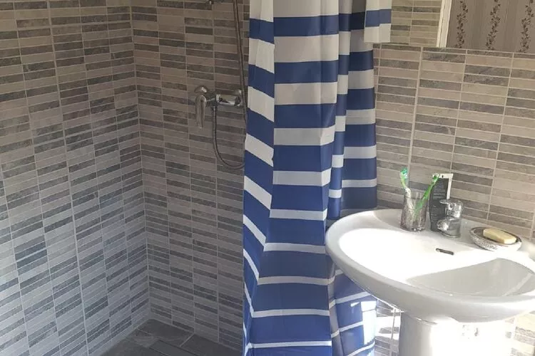 Apartments Mona Lisa - Superior Two Bedroom Apartment with Terrace (Apartment 2)-Bathroom