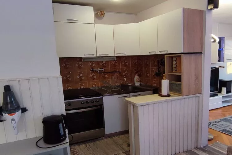 Apartment Sunrise - One Bedroom Apartment with Balcony-Cuisine