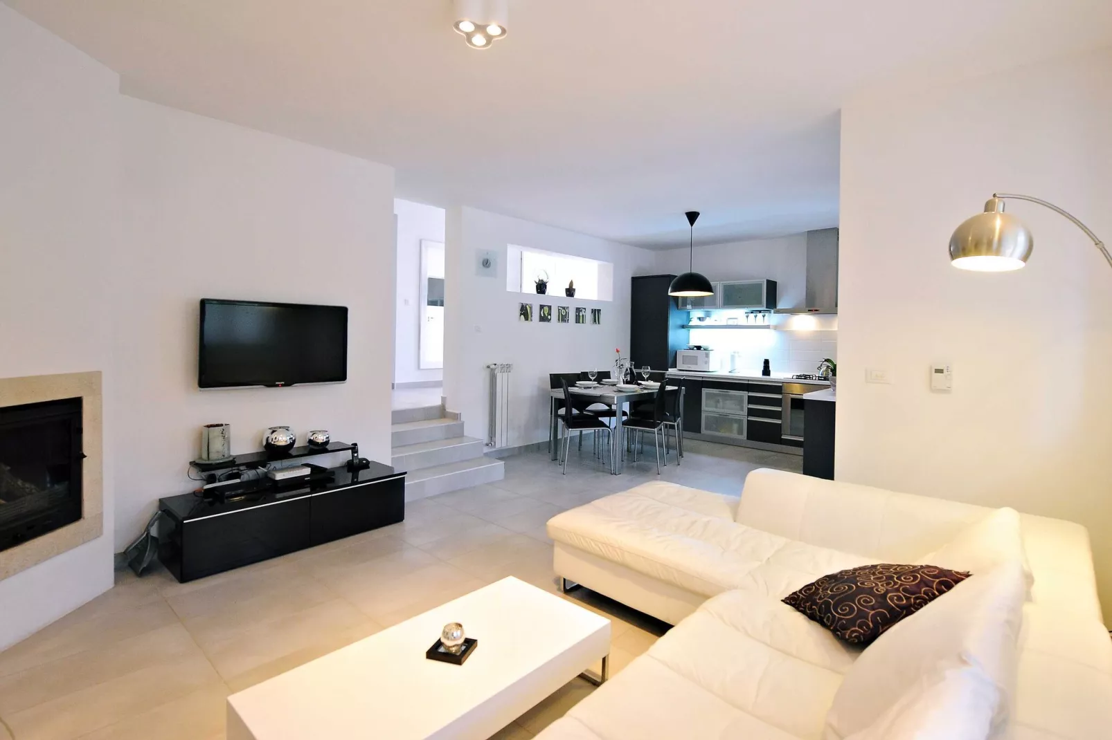 Villa Gea - Three Bedroom Villa with Swimming Pool-Living room