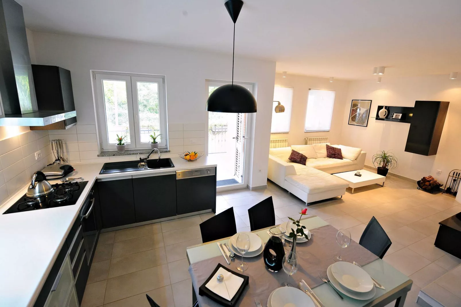 Villa Gea - Three Bedroom Villa with Swimming Pool-Dining room