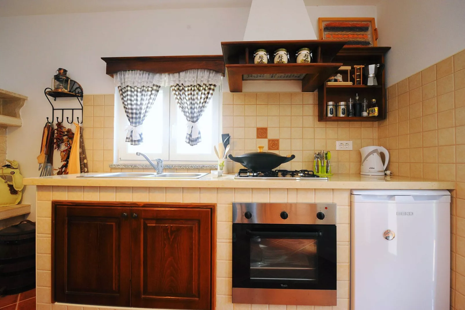 Villa Gea - Three Bedroom Villa with Swimming Pool-Kitchen