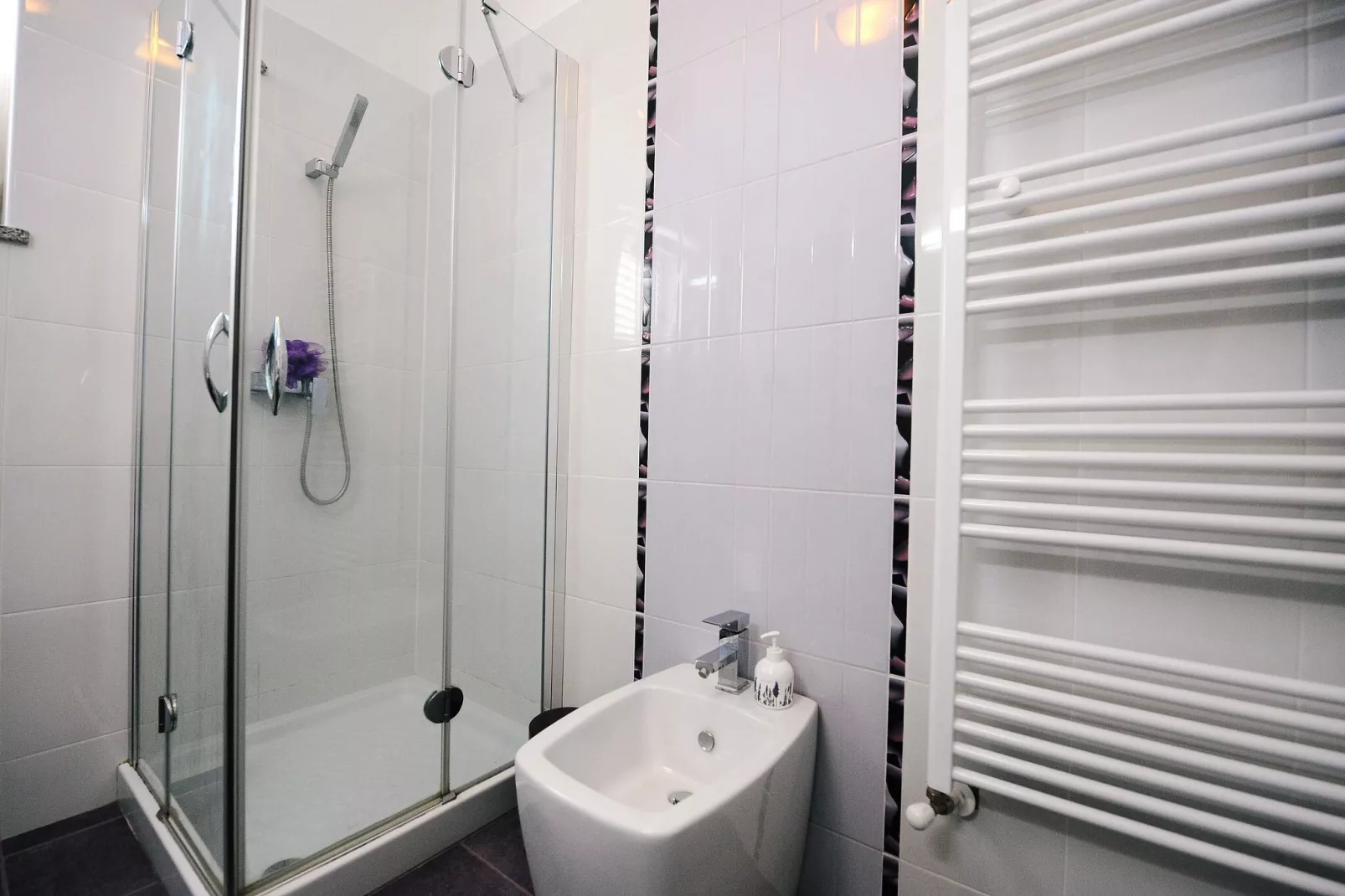 Villa Gea - Three Bedroom Villa with Swimming Pool-Bathroom