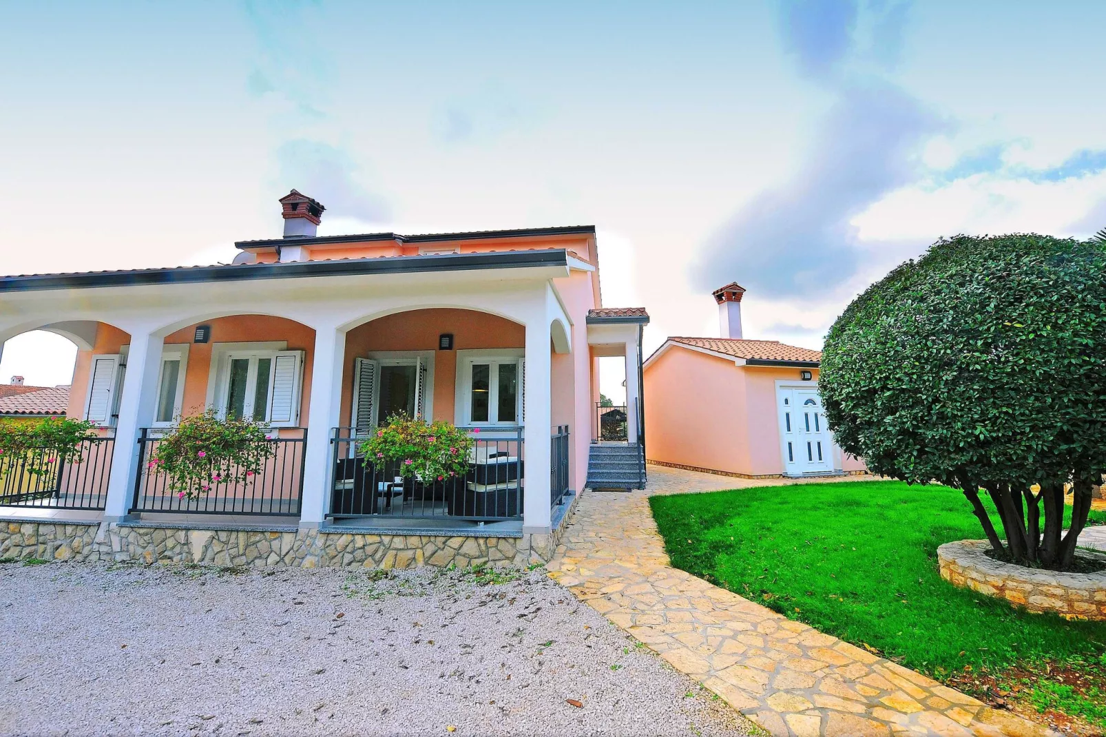 Villa Gea - Three Bedroom Villa with Swimming Pool-Outdoor