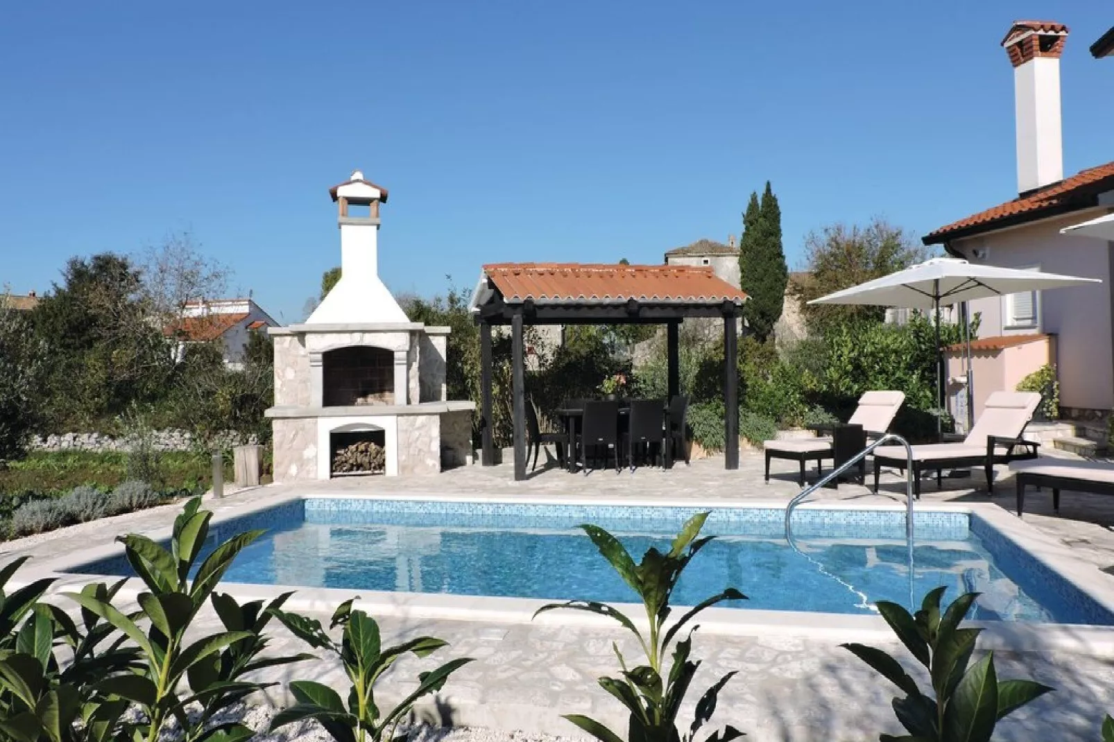 Villa Gea - Three Bedroom Villa with Swimming Pool-Pool