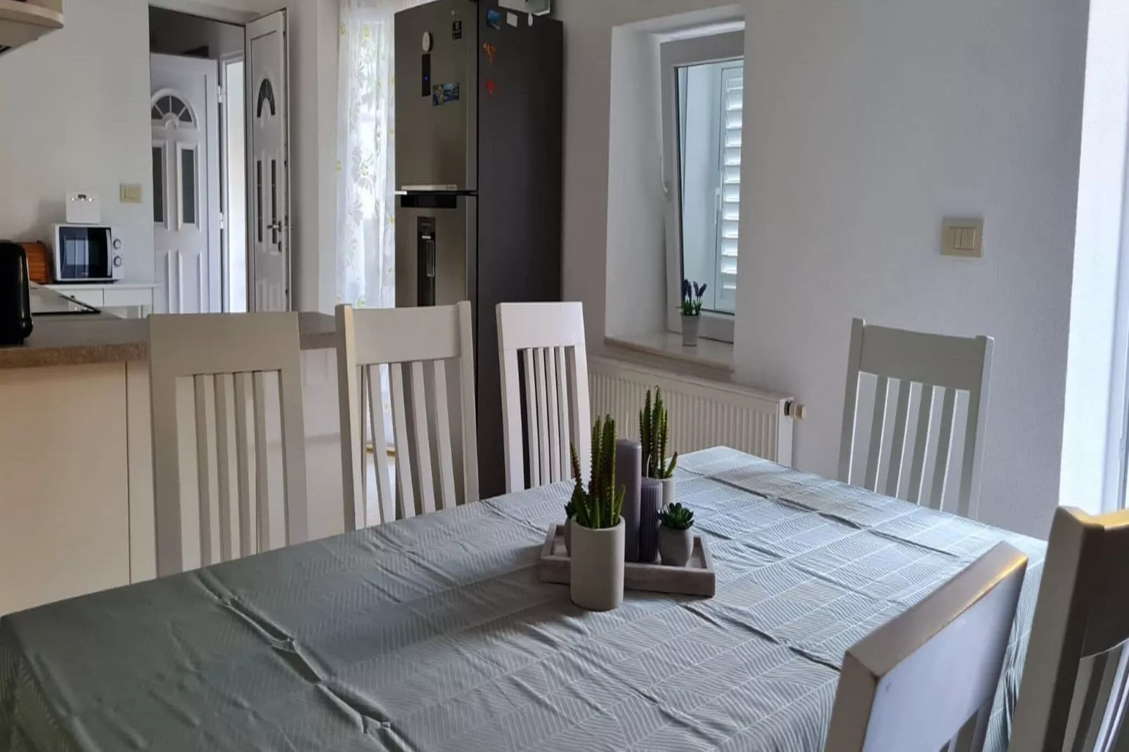 Holiday Home Mico - Three Bedroom Holiday Home with Swimming Pool-Salle à manger