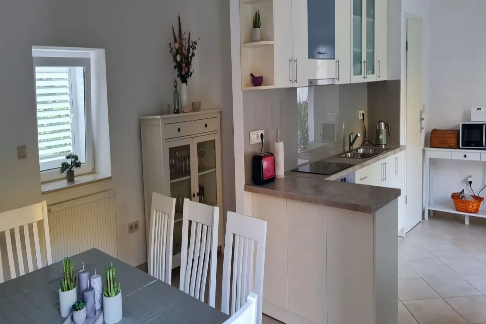 Holiday Home Mico - Three Bedroom Holiday Home with Swimming Pool-Cuisine