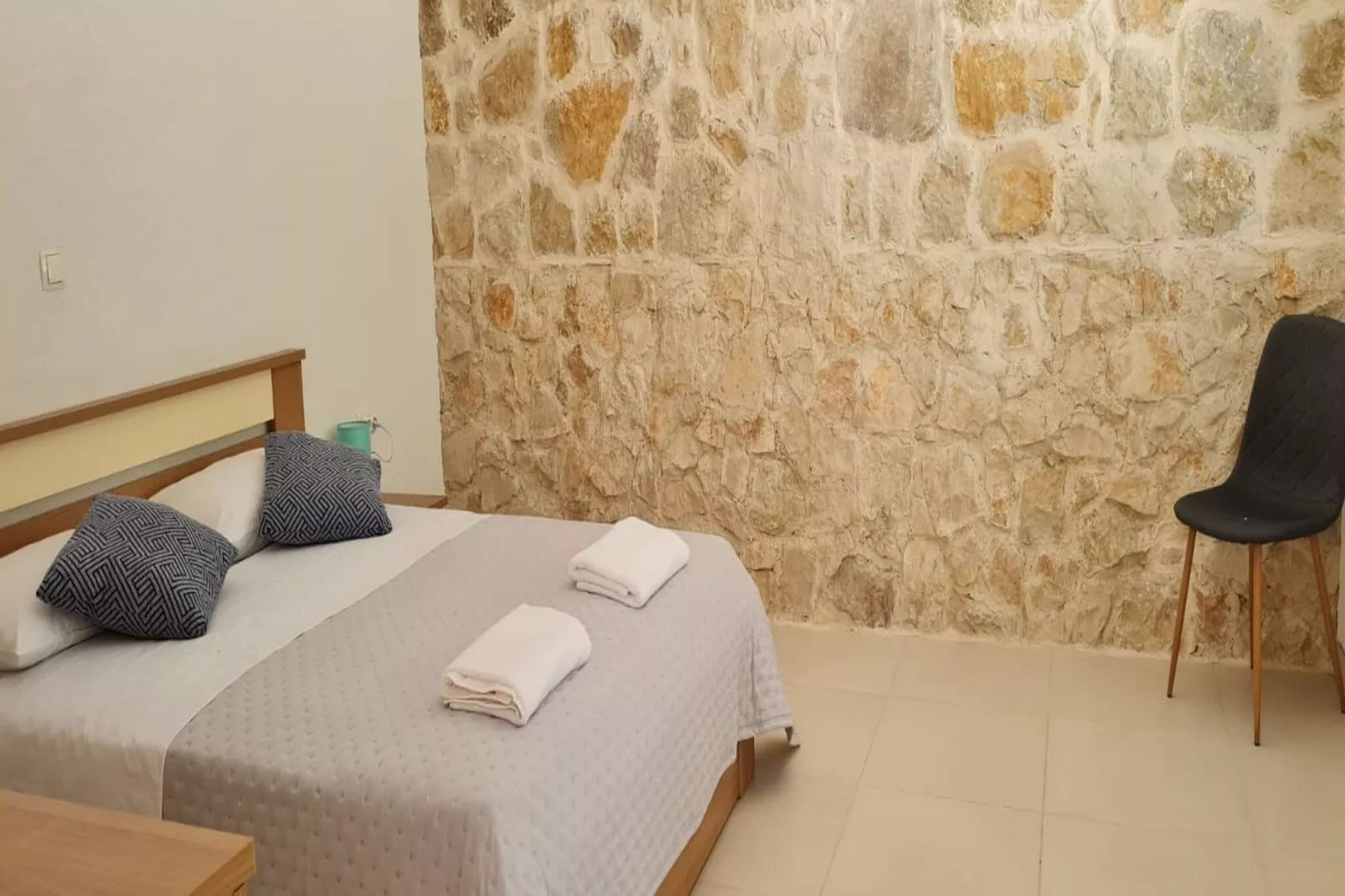 Holiday Home Mico - Three Bedroom Holiday Home with Swimming Pool-Chambre